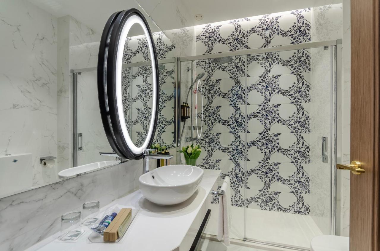 Отель Eurostars Lisboa Baixa Экстерьер фото